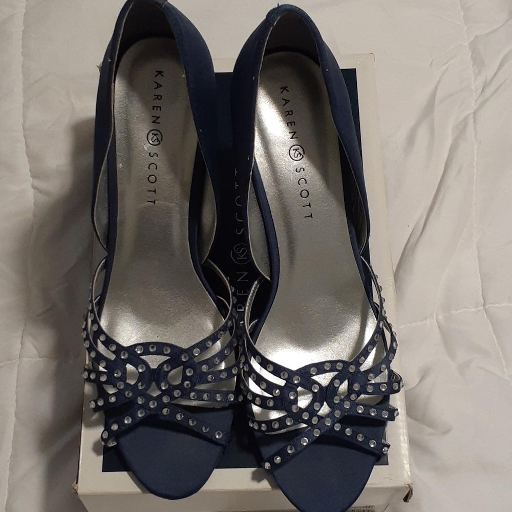 Karen Scott shoes